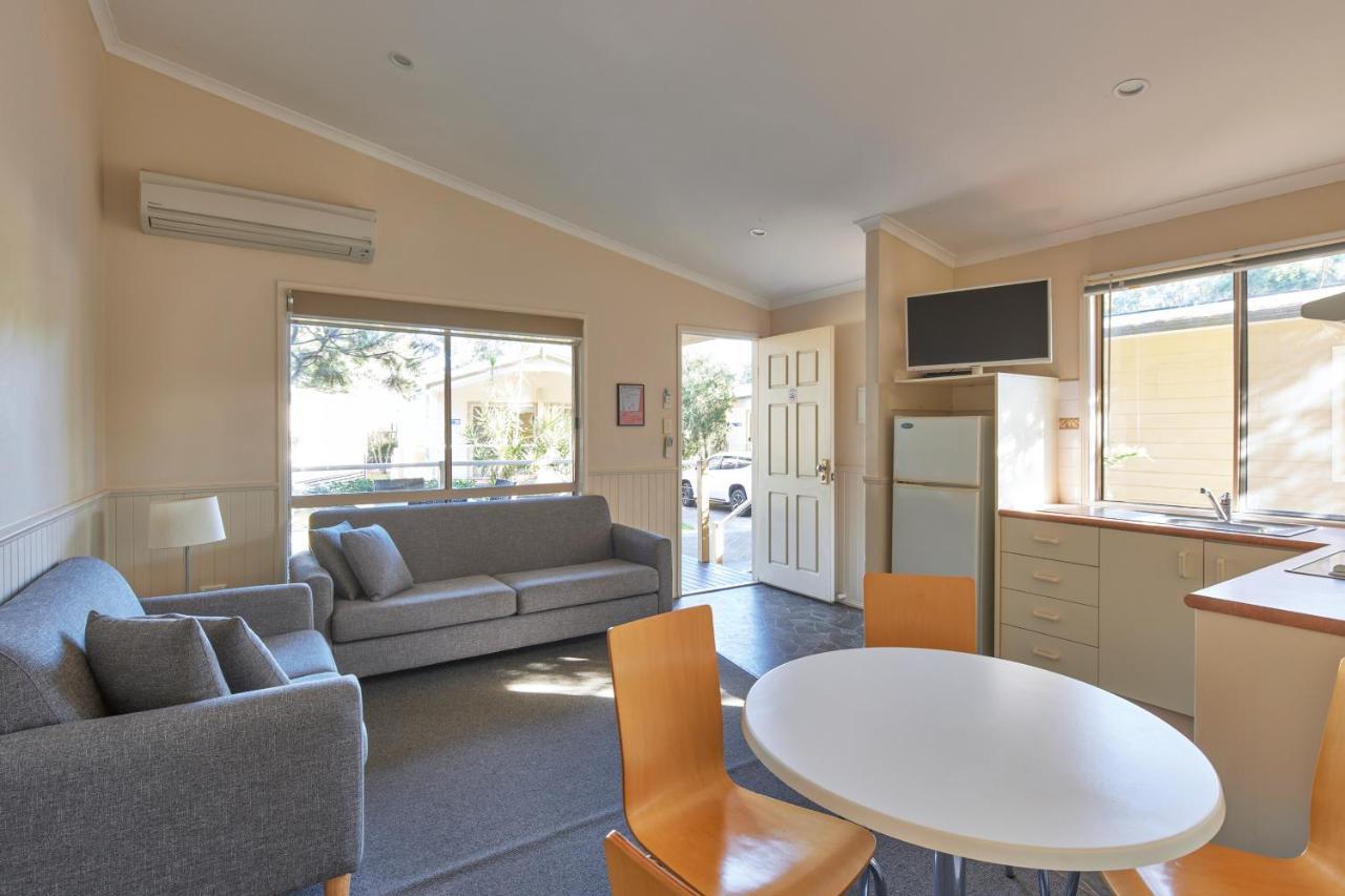 Nrma Sydney Lakeside Holiday Park Наррабин Экстерьер фото